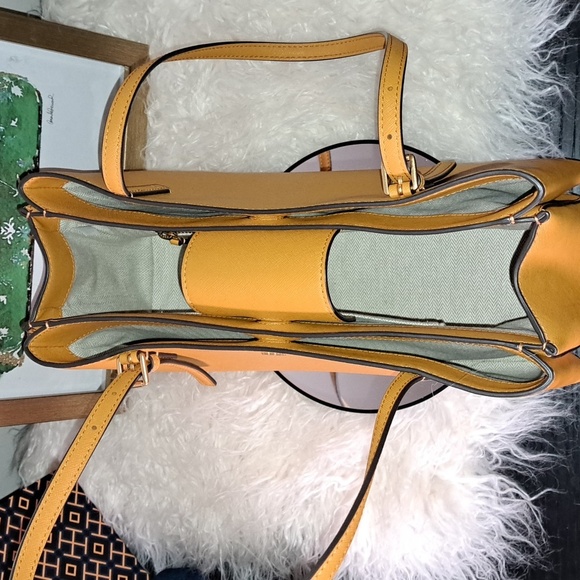 Tory Burch Emerson Satchel EUC - Picture 13 of 16